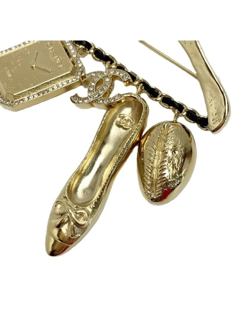 Chanel CC Logo Hanger Motif Gold Black Brooch